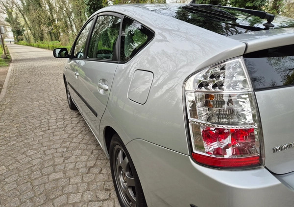 Toyota Prius cena 27950 przebieg: 159750, rok produkcji 2006 z Wrocław małe 211